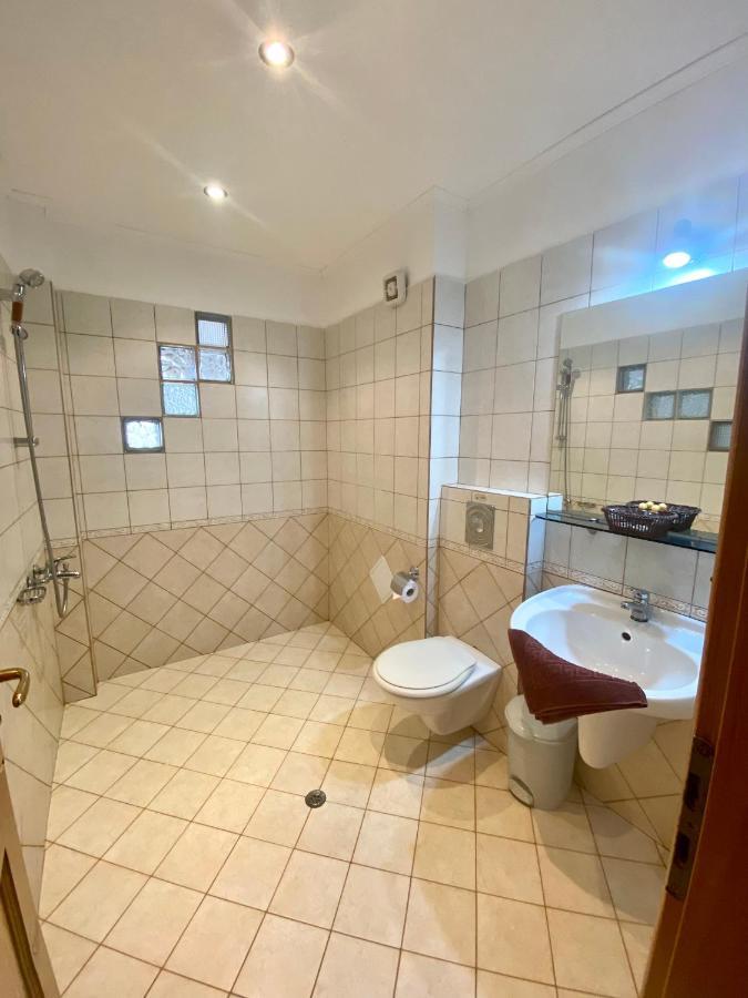 סוזופול Family Hotel The Golden Fish מראה חיצוני תמונה