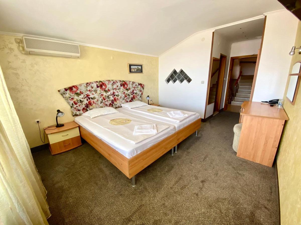 סוזופול Family Hotel The Golden Fish מראה חיצוני תמונה