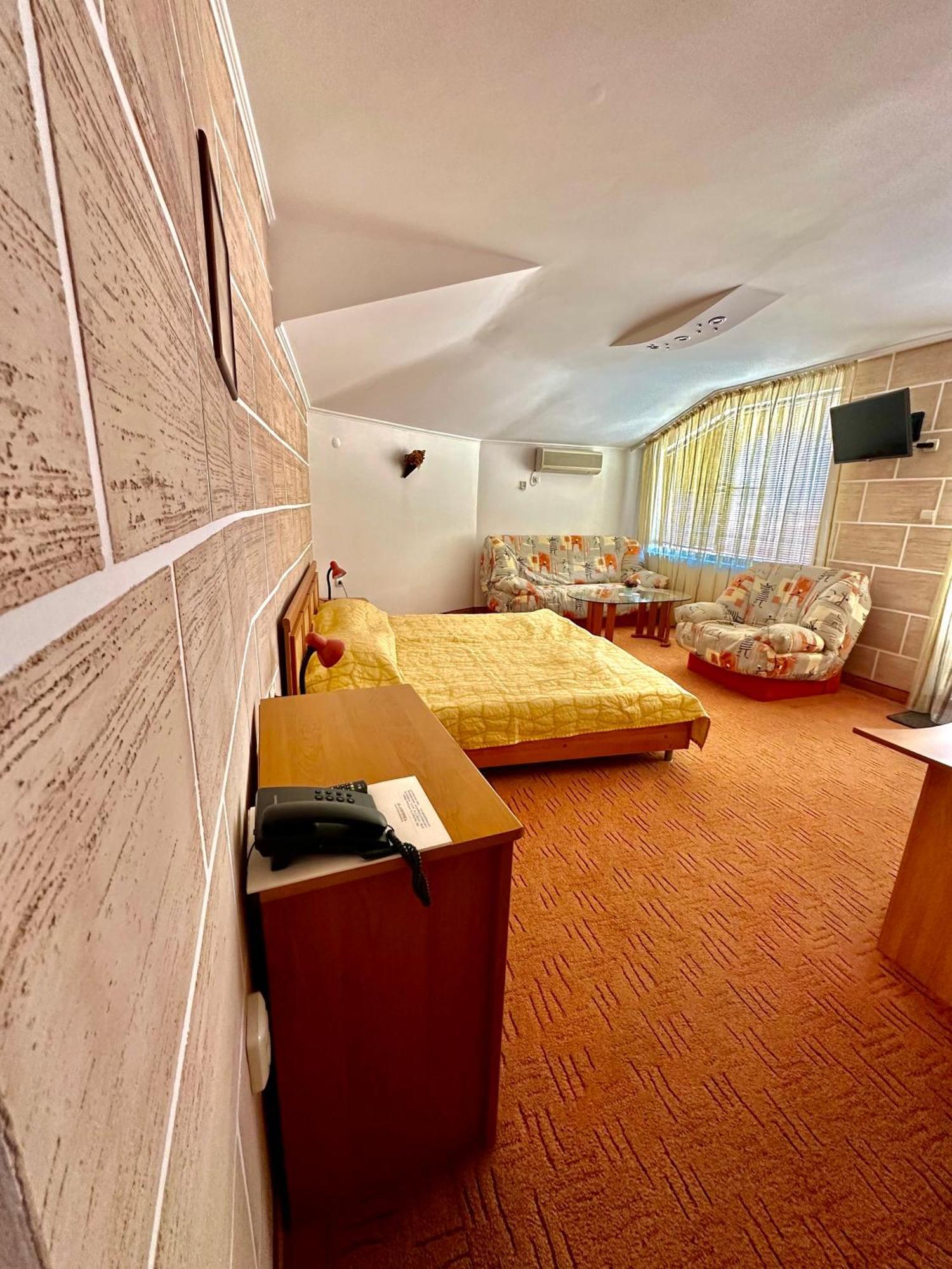 סוזופול Family Hotel The Golden Fish מראה חיצוני תמונה