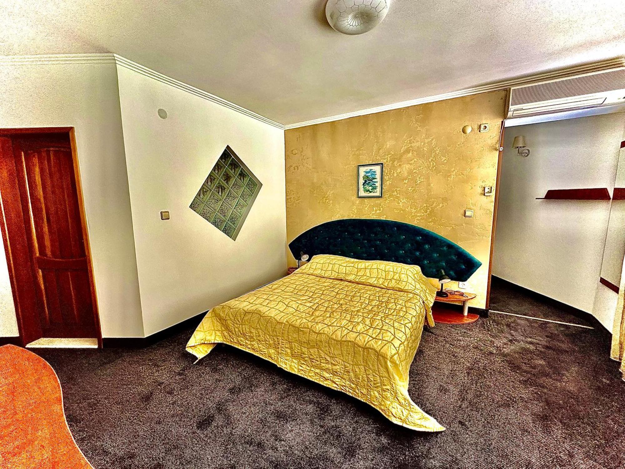 סוזופול Family Hotel The Golden Fish מראה חיצוני תמונה